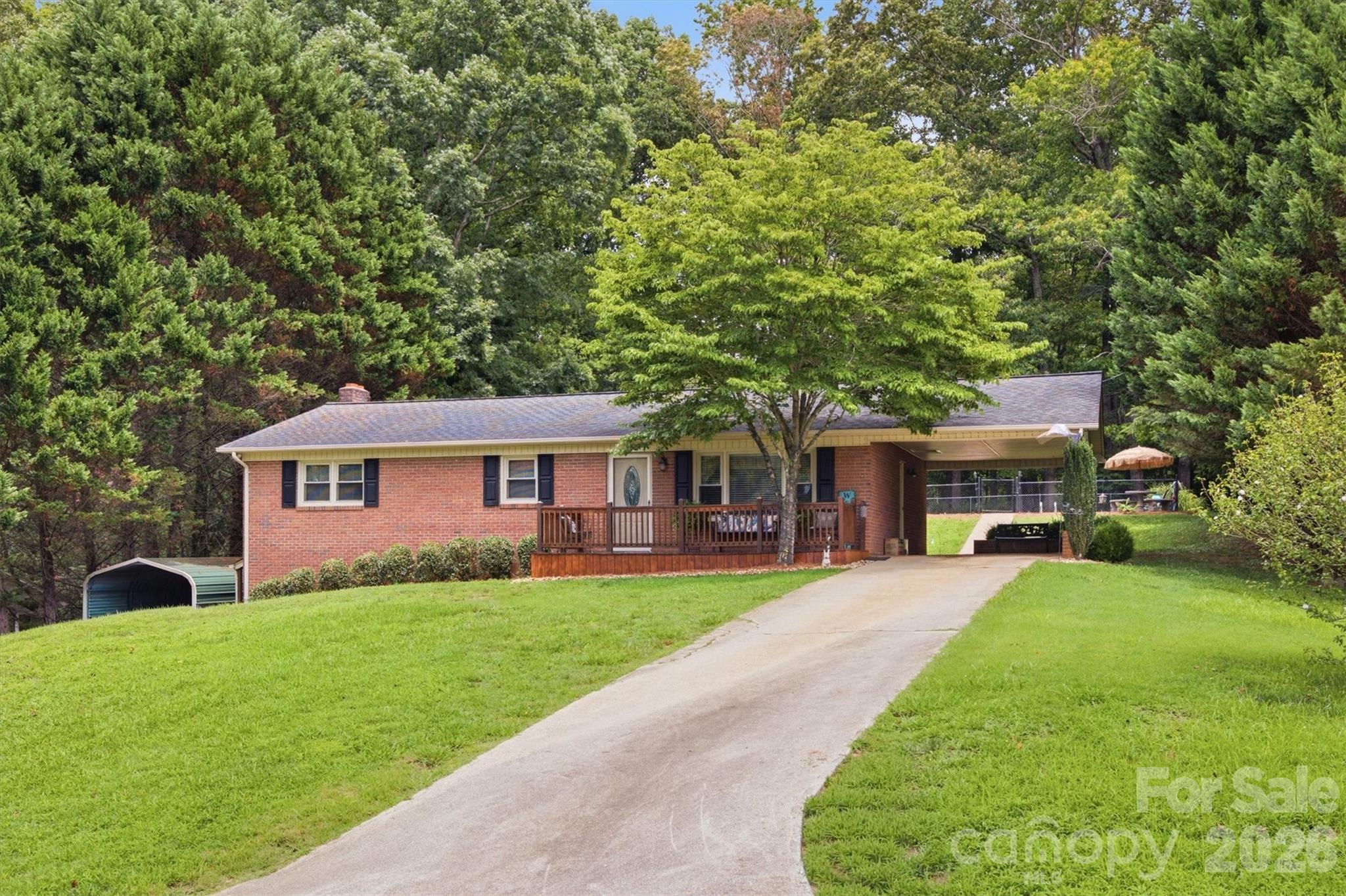 2516 Corolla Hills Drive, Lenoir