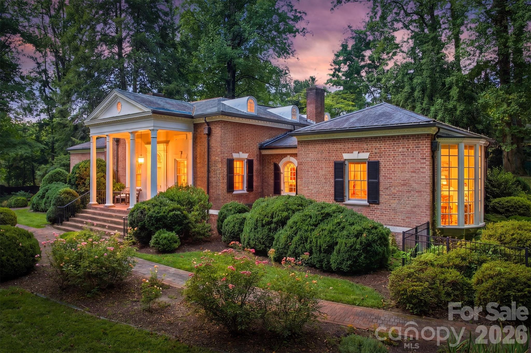 202 Woodside Place, Lenoir