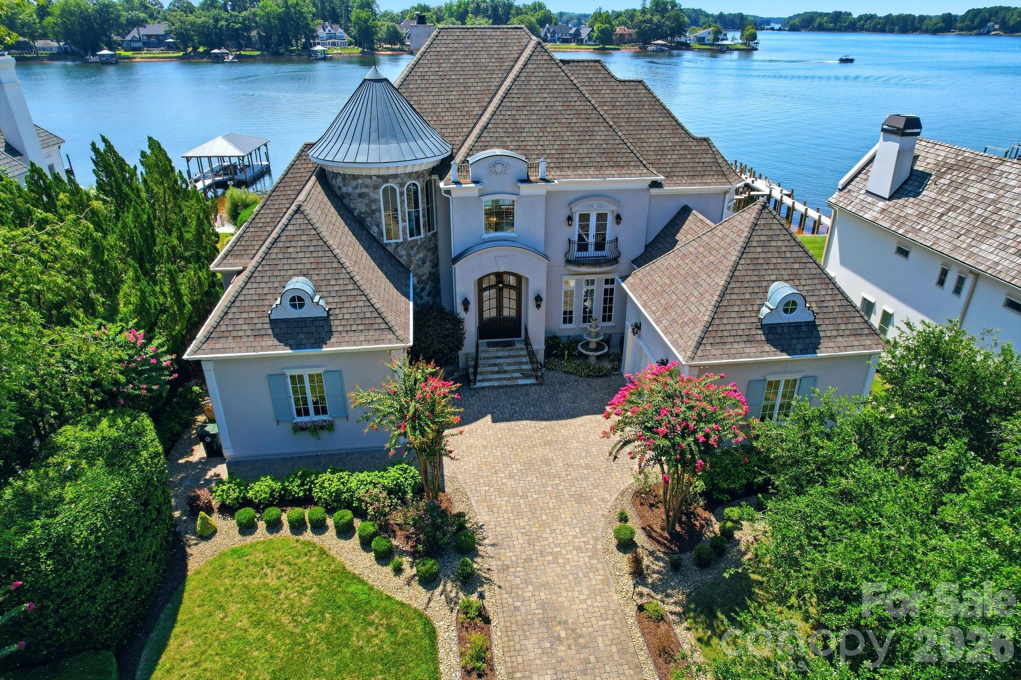 18332 Harbor Light Boulevard, Cornelius