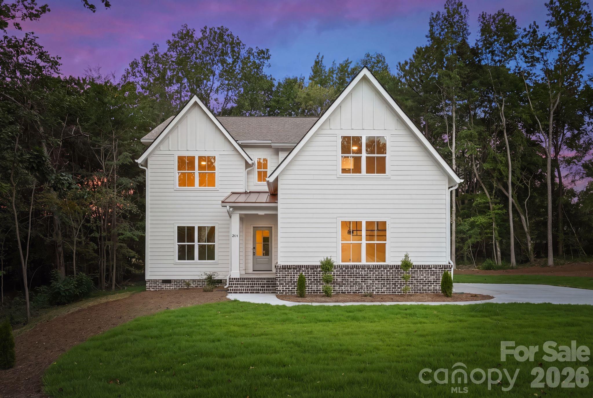 2311 Chateau Court