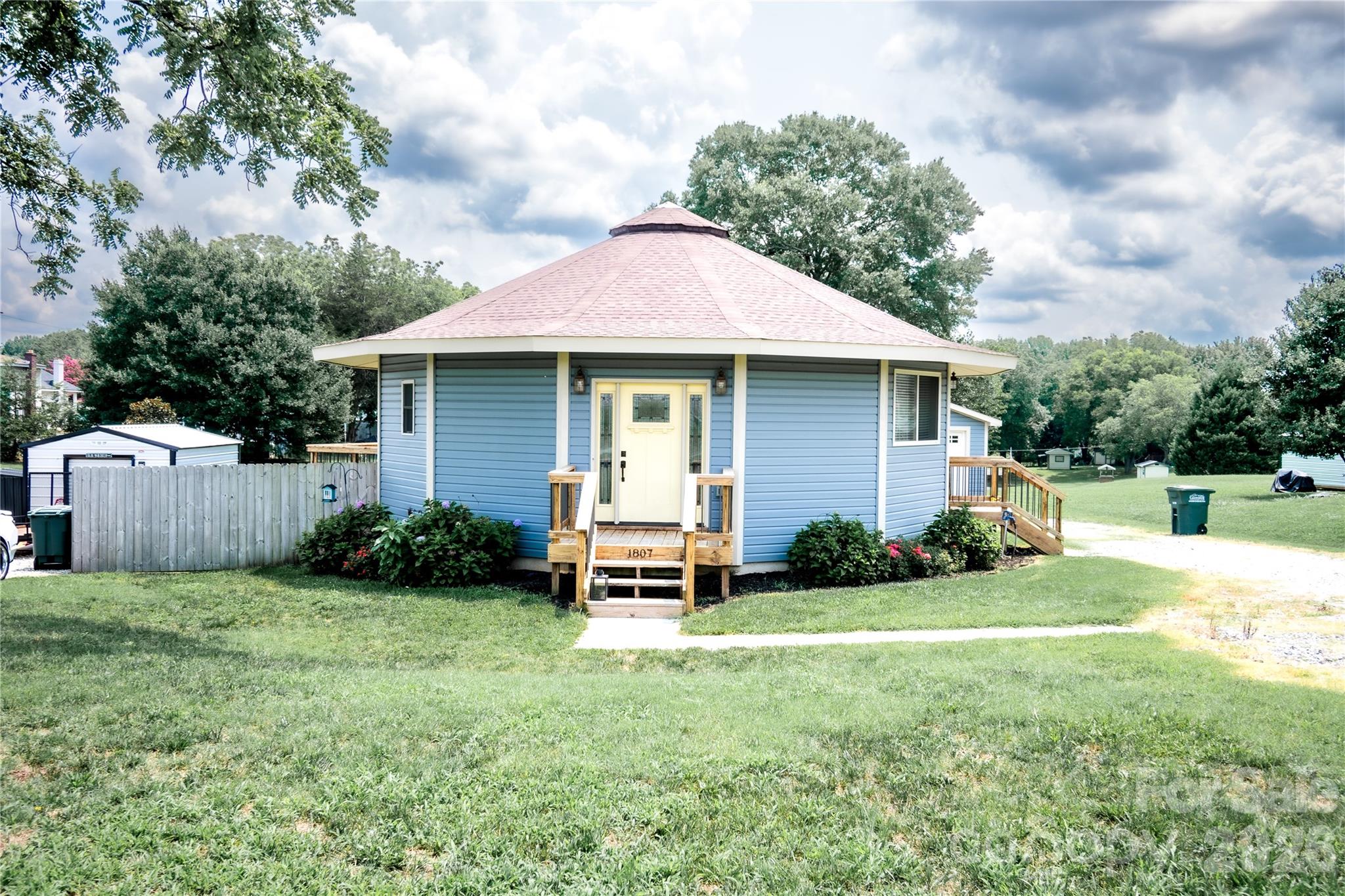 1807 Warren Avenue, Gastonia