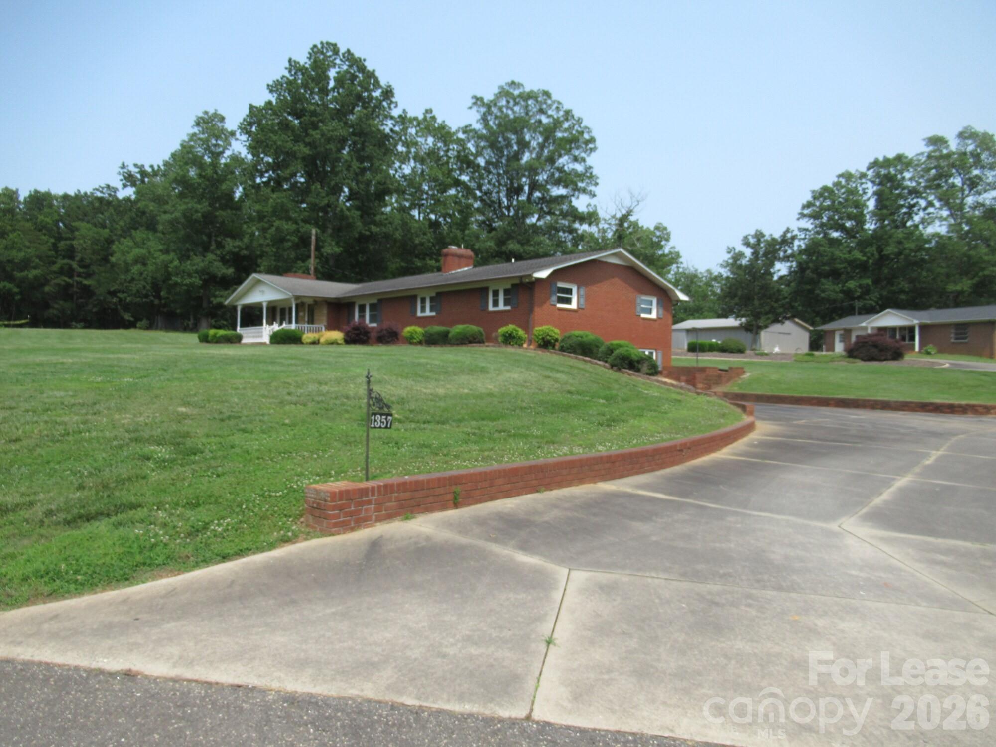 1357 Beal Road