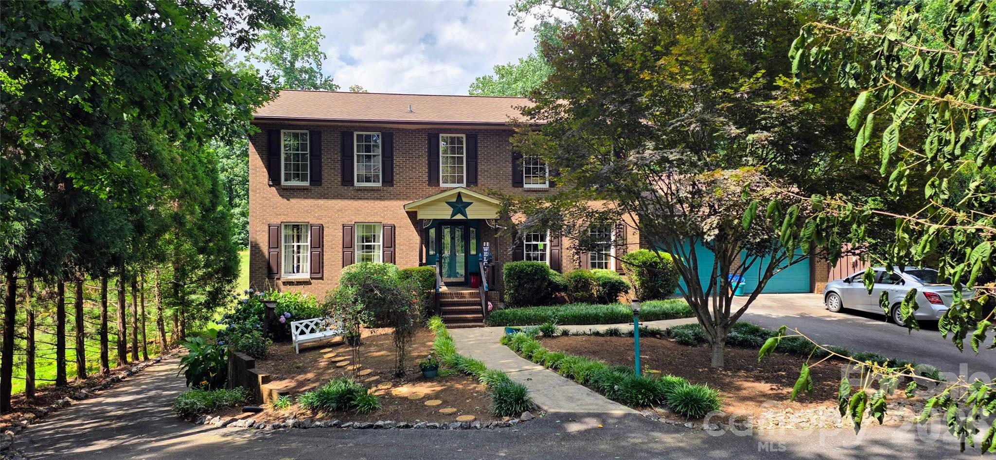3110 Ninth Tee Drive, Newton