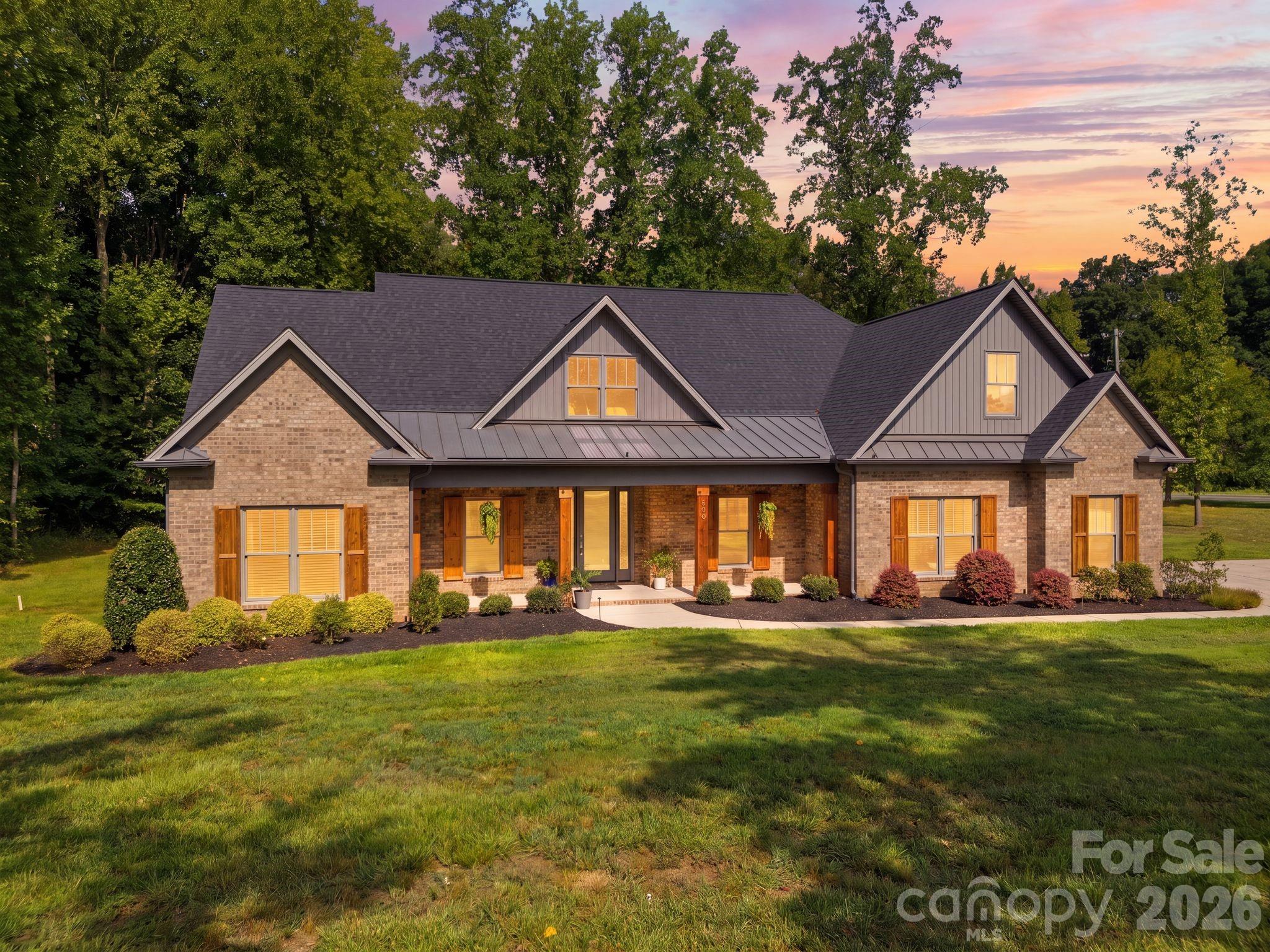 200 Barra Drive, Waxhaw