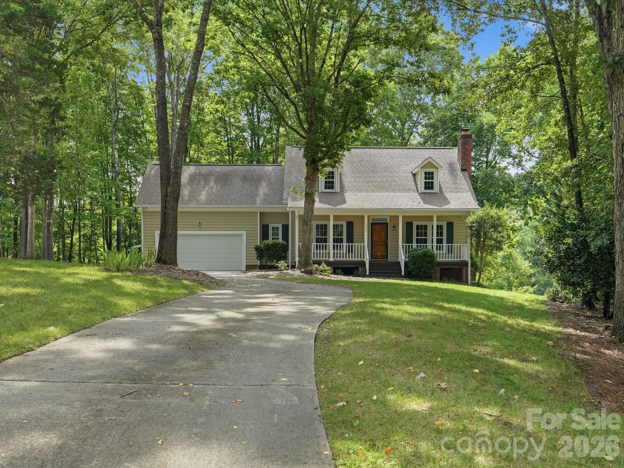 401 Brenwyck Court, Matthews