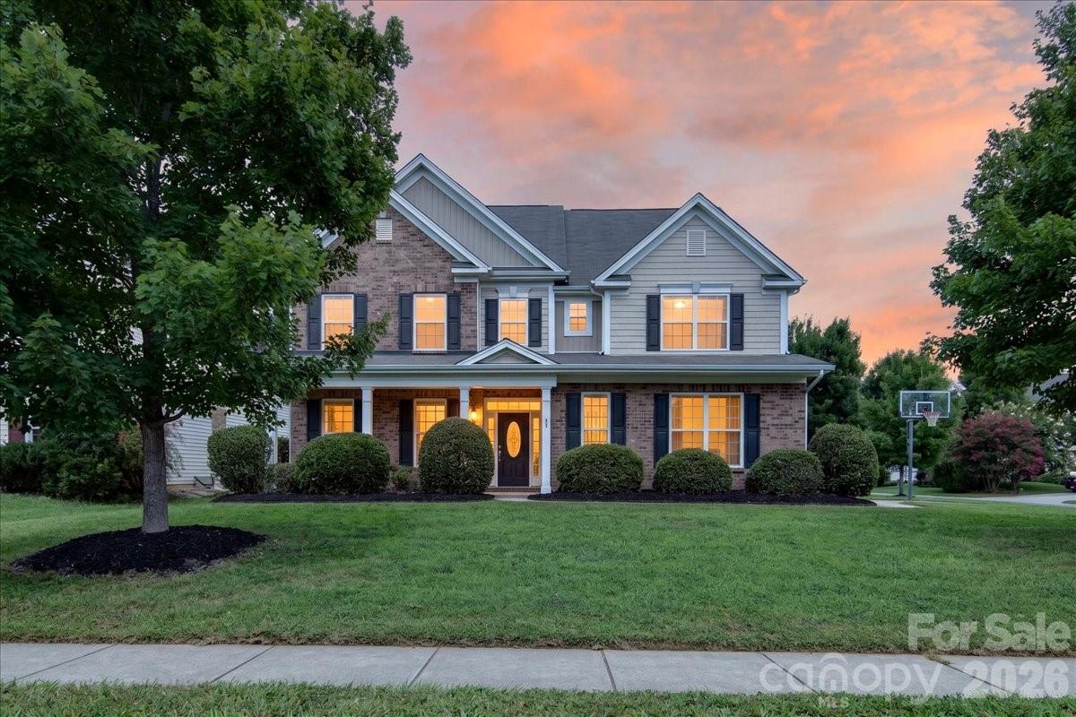 1560 Duckhorn Street, Concord
