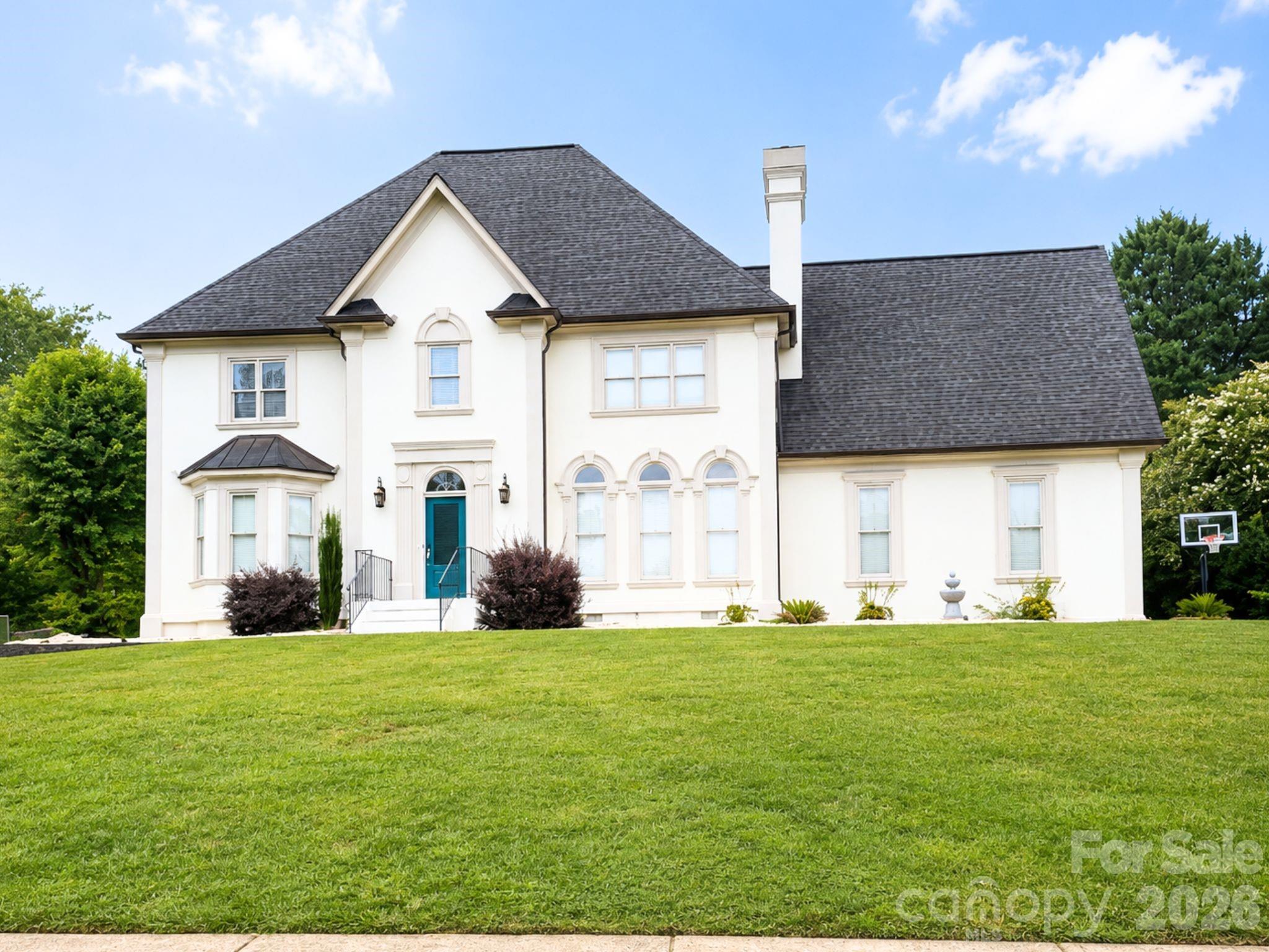 4215 3rd Street, Hickory