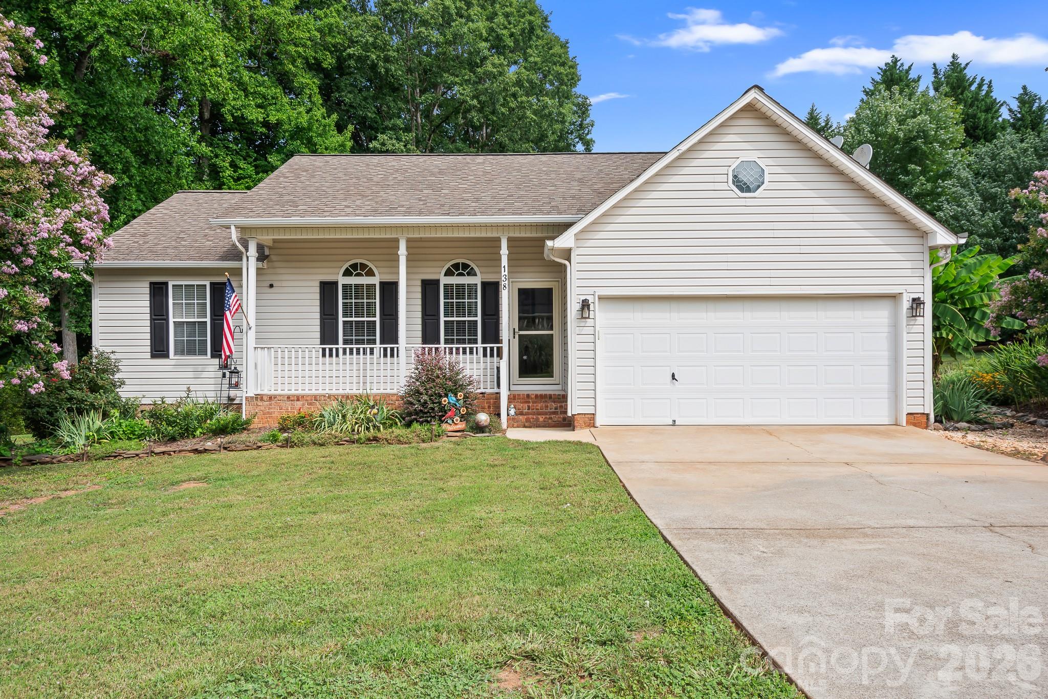 138 Valley Glen Drive, Troutman