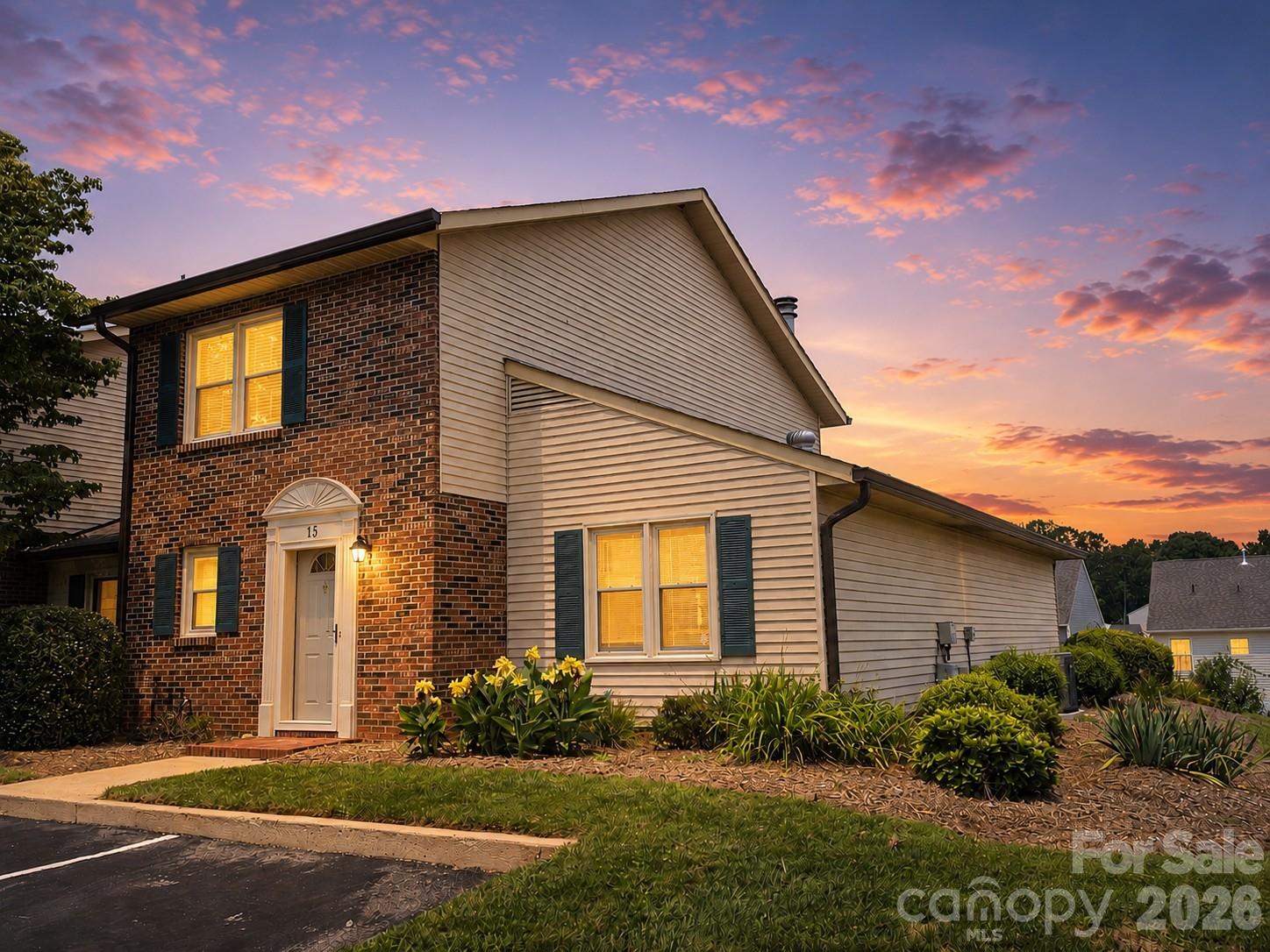 1330 5th Street, Hickory