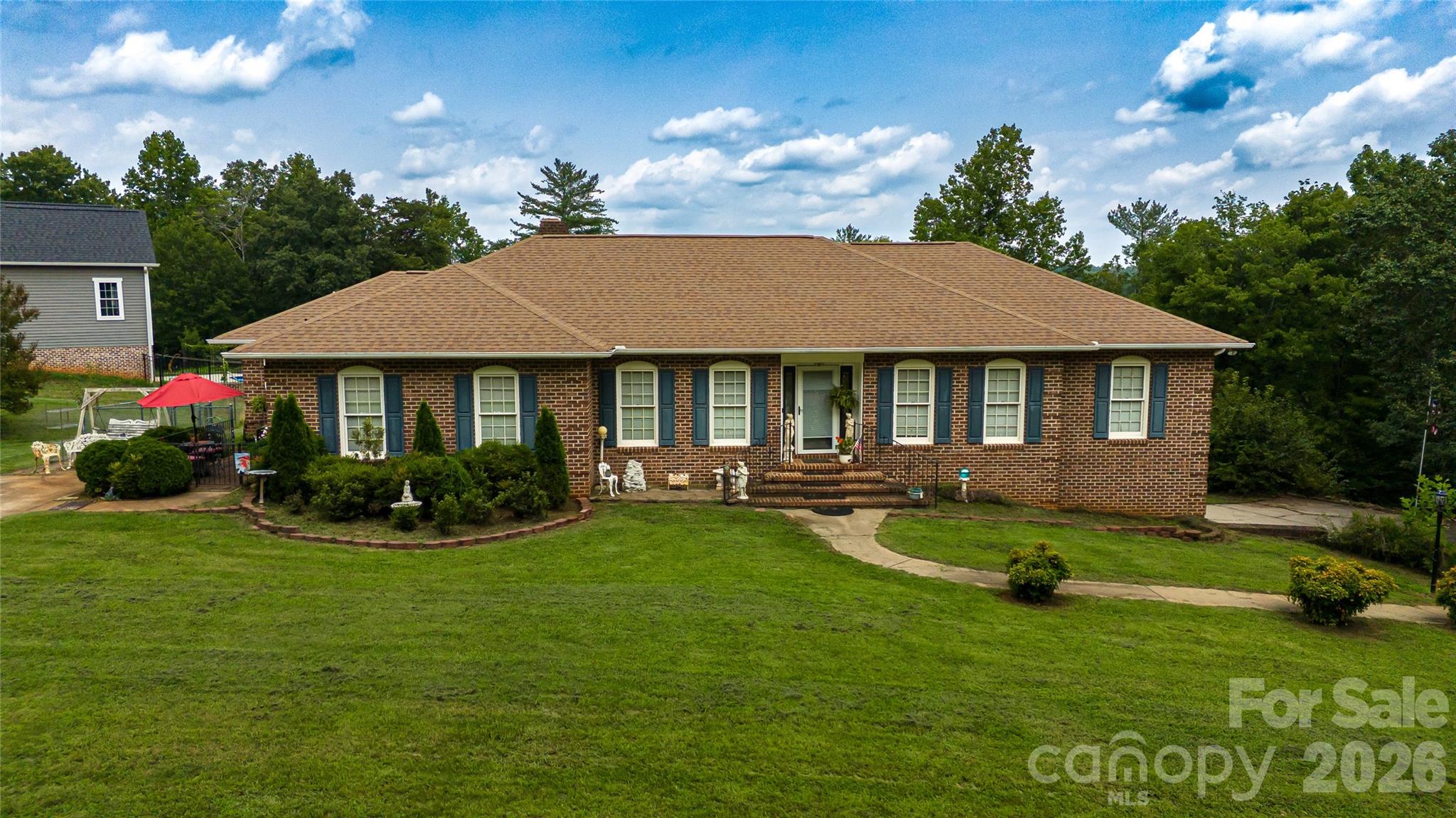 100 Oakridge Drive, Morganton