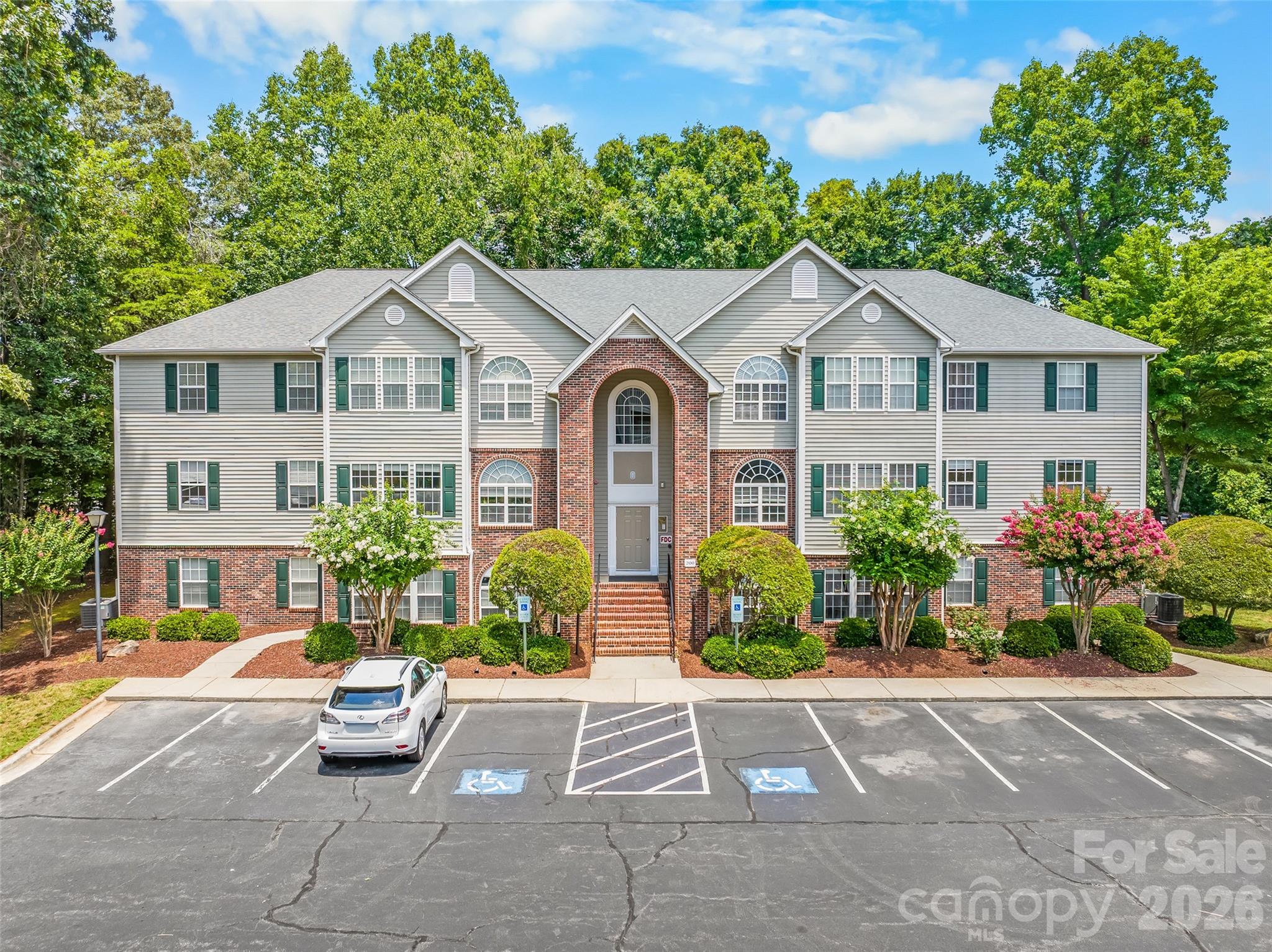 221 Timberline Ridge Court, Winston Salem